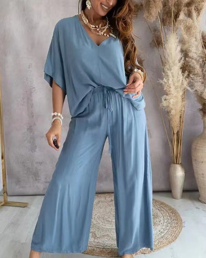 Women’s Lounge Set – Relaxed Fit – V-Neck Batwing Top – Wide-Leg Pants – Soft Knit