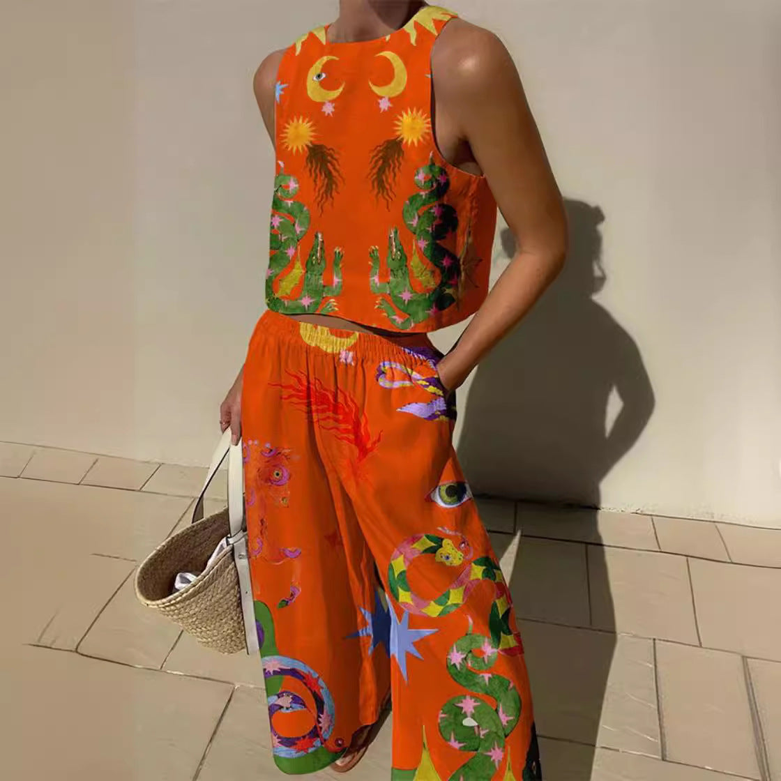 Women’s Crop Top – Bold Printed Design – Lightweight Cotton – Relaxed Fit – Sleeveless