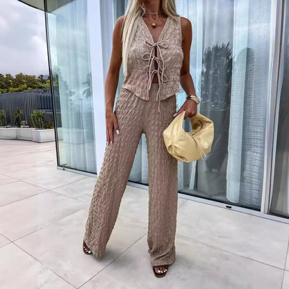 Women’s Two-Piece Set – V-Neck Tie Front Top – Crinkled Texture – Relaxed Fit Pants
