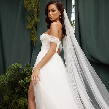 Women’s Bridal Gown – Ball Gown Silhouette – Tulle Overlay – Sweetheart Neckline – Train