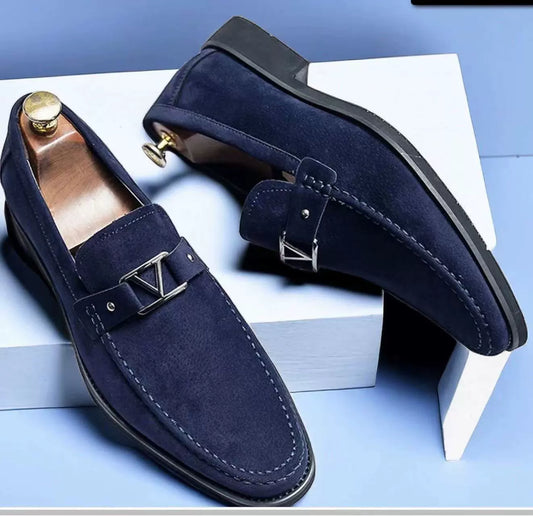 Men’s Loafers – Slip-On – Moc-Toe – Textured Finish – Metallic Buckle – Low Heel