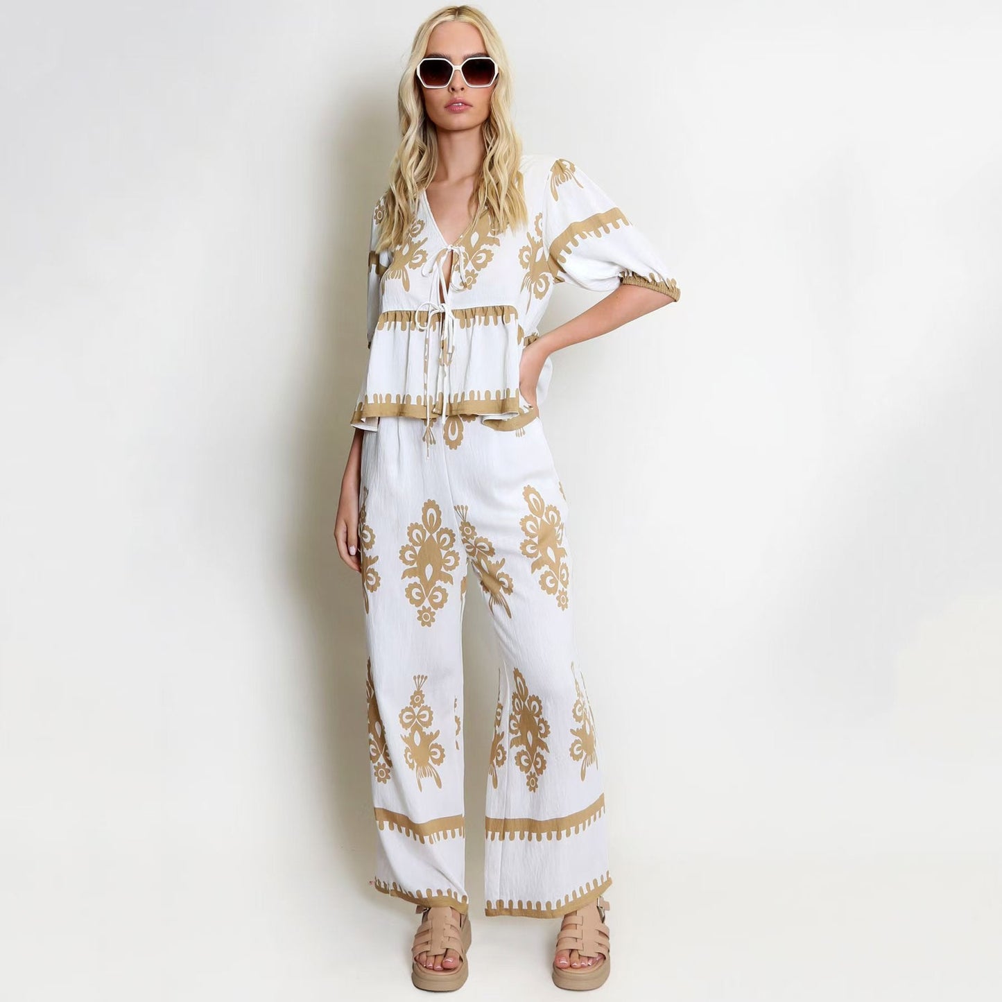 Women's Two-Piece Set – Lightweight Relaxed Fit Tie-Front Top – Wide-Leg Elastic Pants