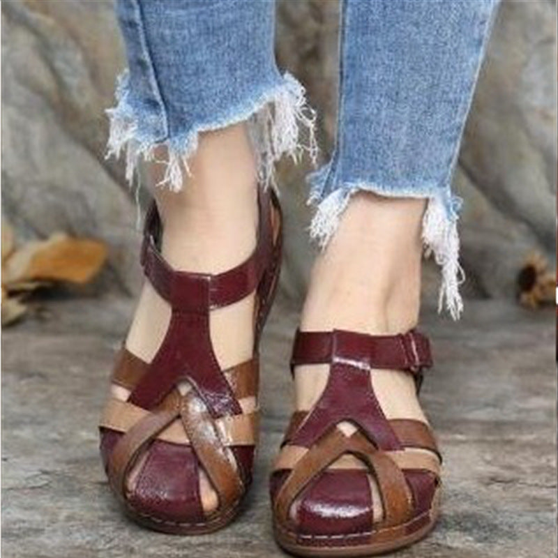 Women’s Sandals – Low Wedge Heel – Crisscross Straps – Buckle Closure – Cut-Out Design