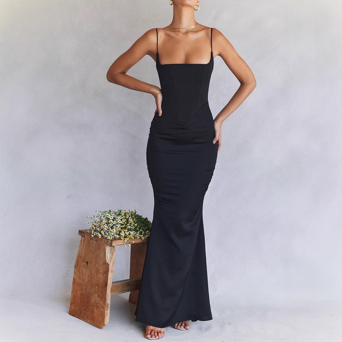 Women’s Maxi Dress – Bodycon Fit – Spaghetti Straps – Corset Seam – Evening Wear