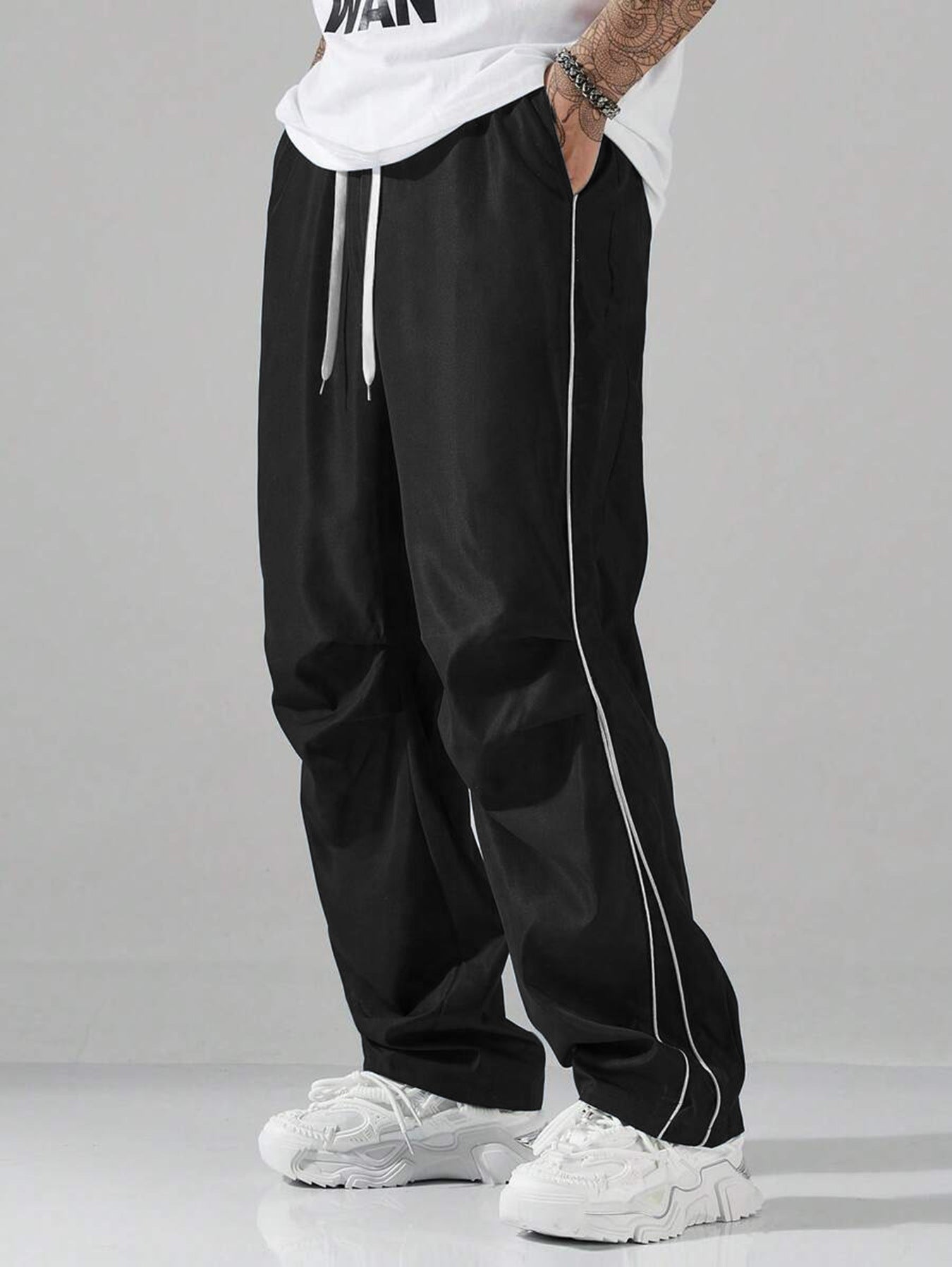 Men’s Cargo Pants – Relaxed Fit – Breathable Blend – Drawstring Waist – Side Stripe