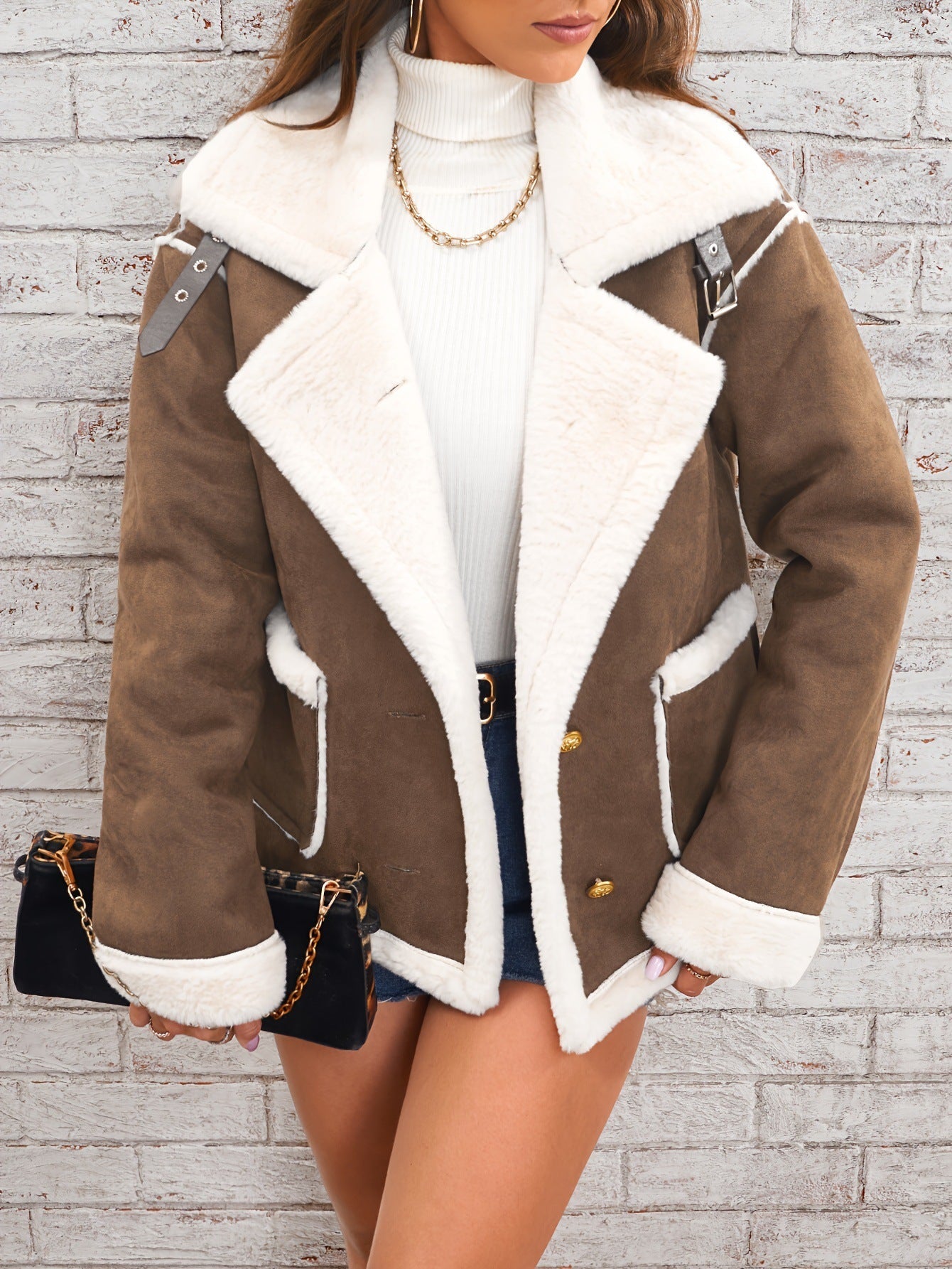 Women’s Jacket – Oversized Fit – Double-Breasted – Hip Length – Lapel Collar