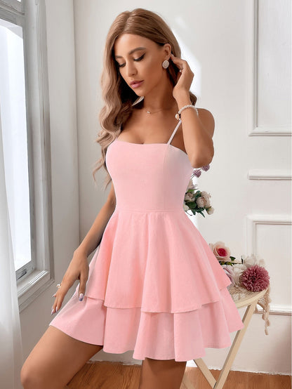 Women’s Sleeveless Dress – Fitted Bodice – Tiered Flared Skirt – Backless – Spaghetti Straps