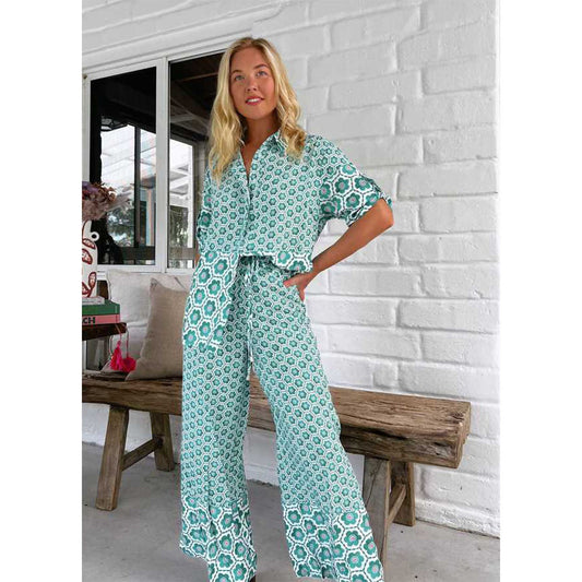 Women’s Shirt and Pants Set – Cotton Blend – Relaxed Fit – Geometric Print – Short Sleeve