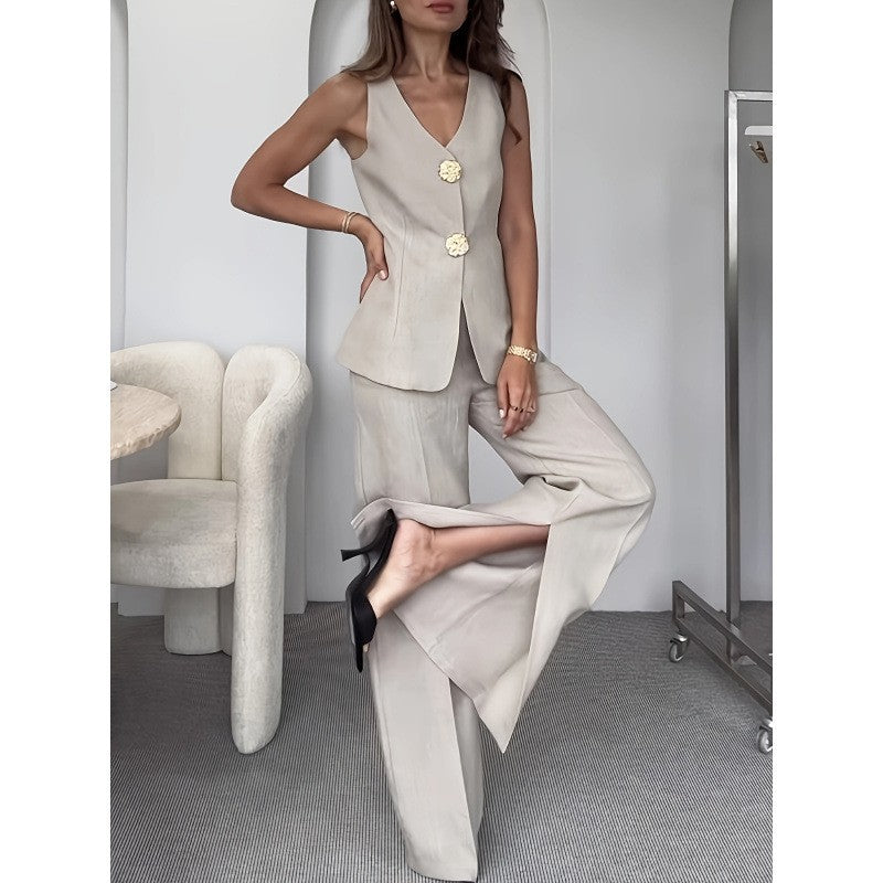 Women’s Two-Piece Set  Tailored – Vest – Structured Fit – V-Neck – Hip Length – Wool Blend Elegant Style