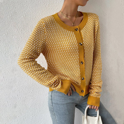 Women’s Cardigan – Relaxed Fit – Button Front – Geometric Pattern