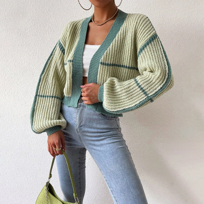 Women’s Knitted Cardigan – Cropped Fit – Soft Ribbed Knit – V-Neck – Balloon Sleeves