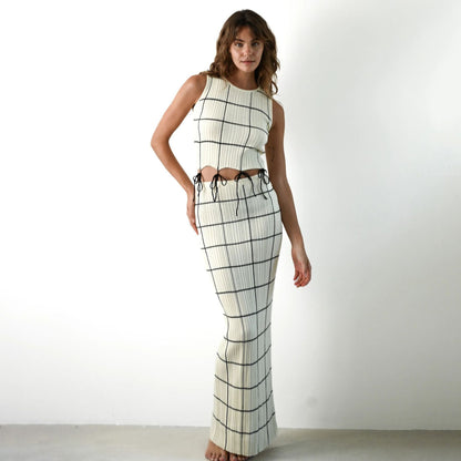 Women’s Two-Piece Knit Set – Sleeveless Crop Top – Ribbed Full-Length Skirt – Tie Waist