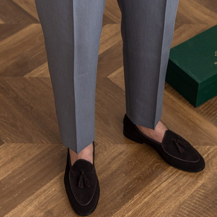 Men’s High-Waisted Trousers – Tailored Fit – Pleated Front – Adjustable Side Buckle