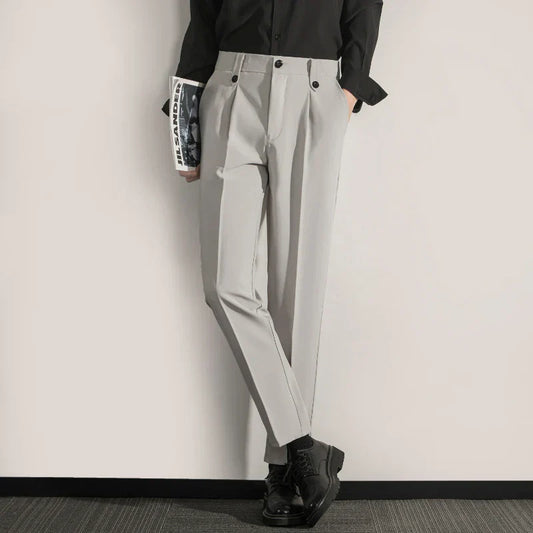 Men’s Trousers – Classic Fit – Pleated Front – Straight Leg – Lightweight Cotton Blend