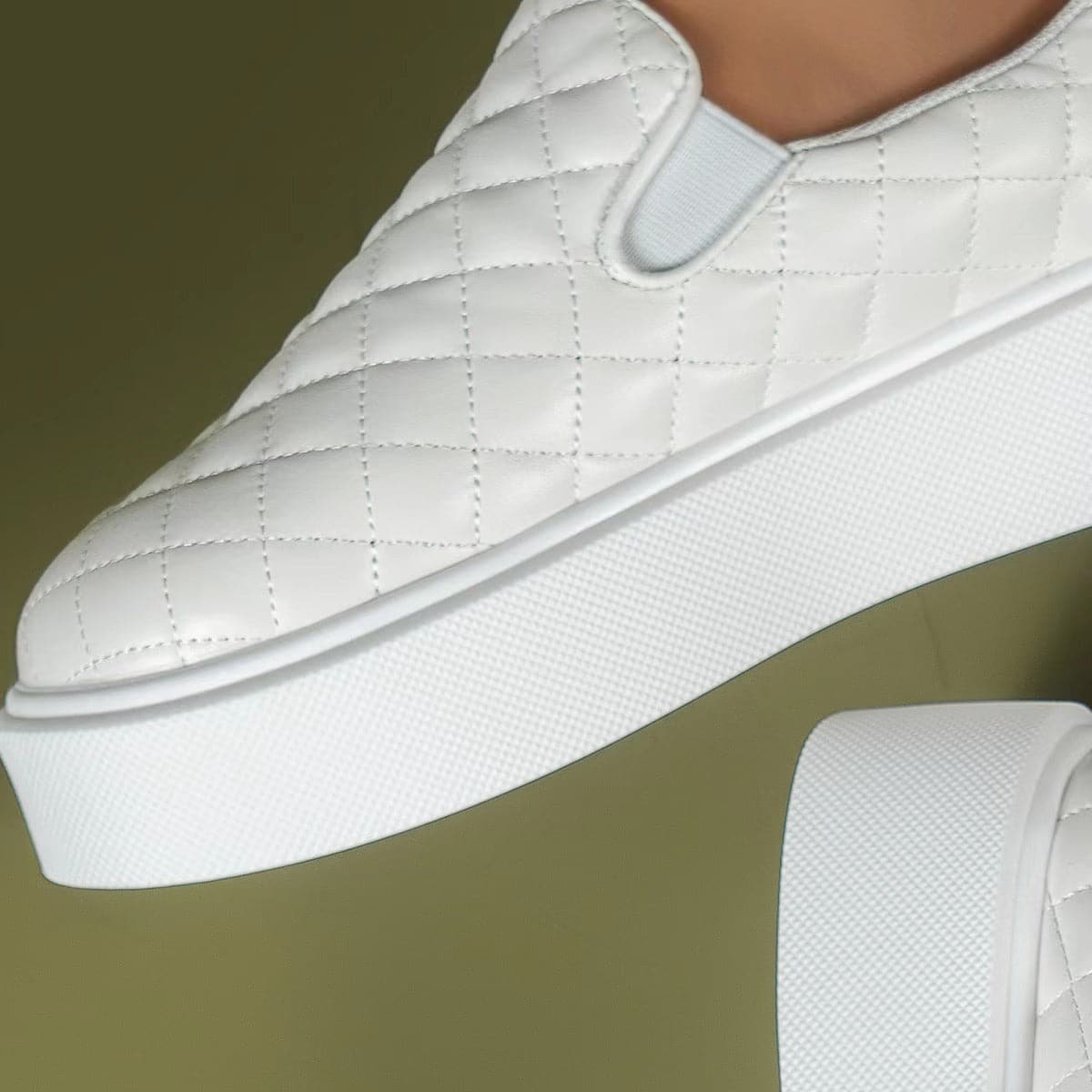 Women’s Slip-On Sneakers – Quilted Upper – Elastic Sides – Platform Sole Comfort