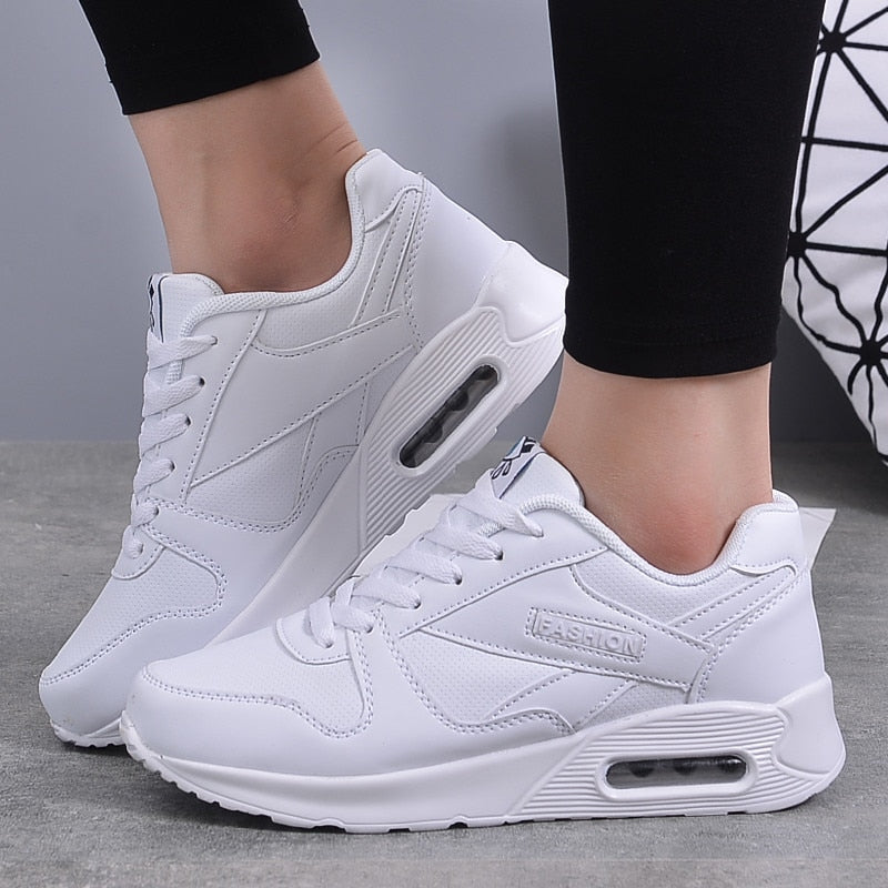 Women’s Sneakers – Chunky Fit – Breathable Mesh – Cushioned Sole – Lace-Up Casual