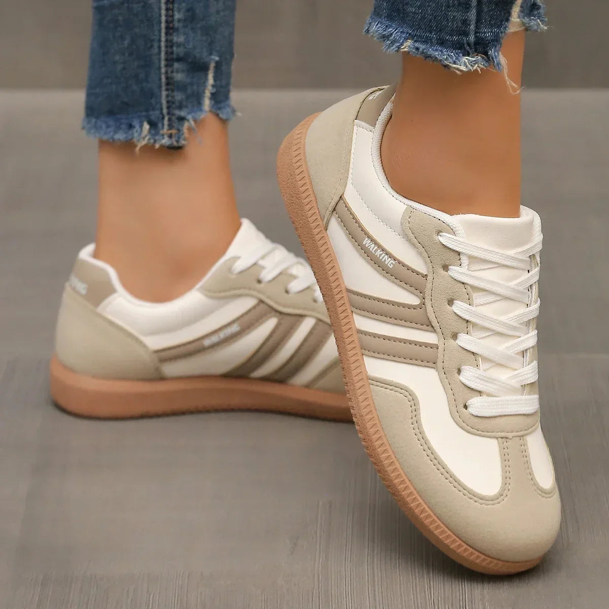 Women’s Sneakers – Supportive Fit – Animal Print – Low Top – Suede Look – Lace-Up