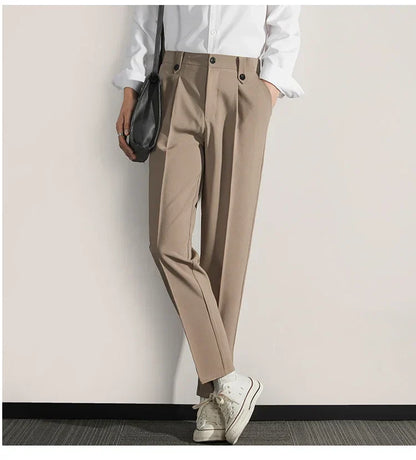 Men’s Trousers – Classic Fit – Pleated Front – Straight Leg – Lightweight Cotton Blend