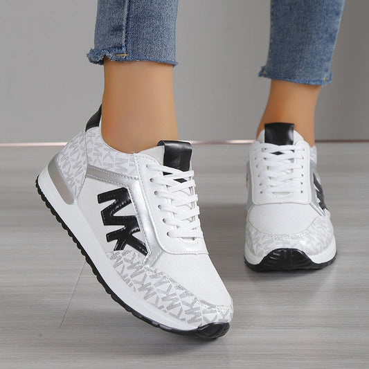 Women’s Sneakers – Breathable Mesh – Cushioned Sole – Low-Top Fit