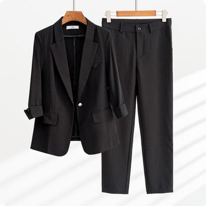 Women’s Blazer and Ankle-Length Trousers Set - Lightweight Woven Fabric - Notched Lapel - 3/4 Sleeve