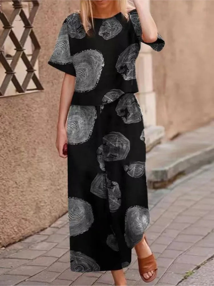 Women's Two-Piece Set - Short Sleeve Top - Crew Neck - Wide Leg Pants