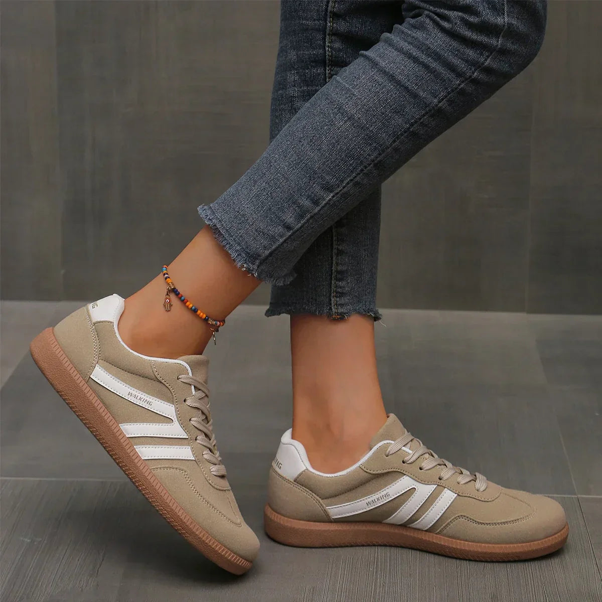 Women’s Sneakers – Supportive Fit – Animal Print – Low Top – Suede Look – Lace-Up