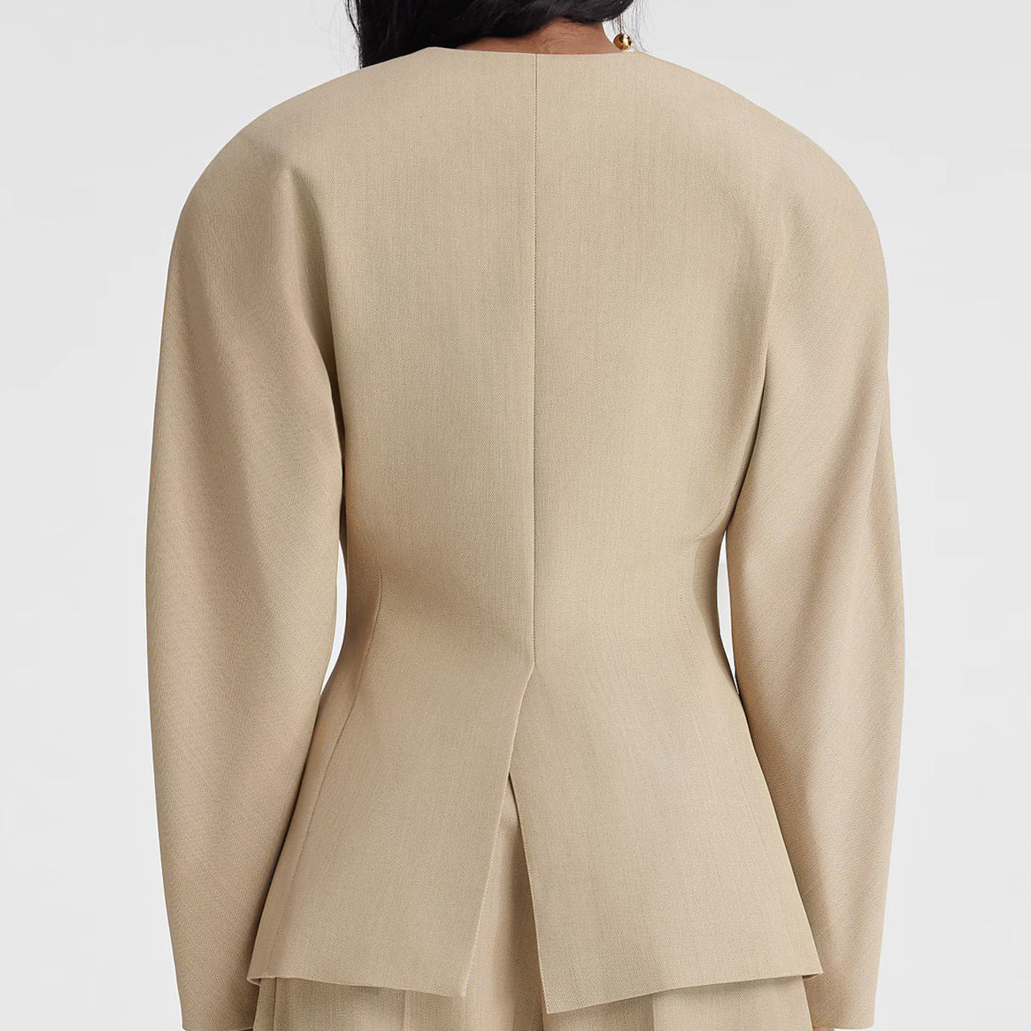 Women’s Blazer – Tailored Fit – Hidden Closure – Lightweight Woven – Minimalist Design