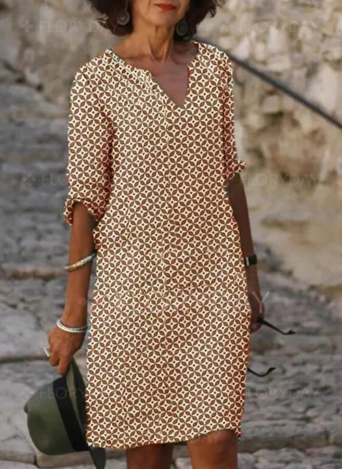 Women’s Knee-Length Dress – Loose Fit – V-Neck – 3/4 Sleeve – Geometric Print – Breathable Blend