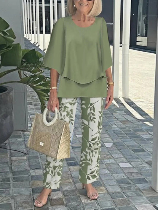 Women’s Two Piece Set – Relaxed Fit – Cotton Blend – Crew Neck Top – Leaf Print Pants