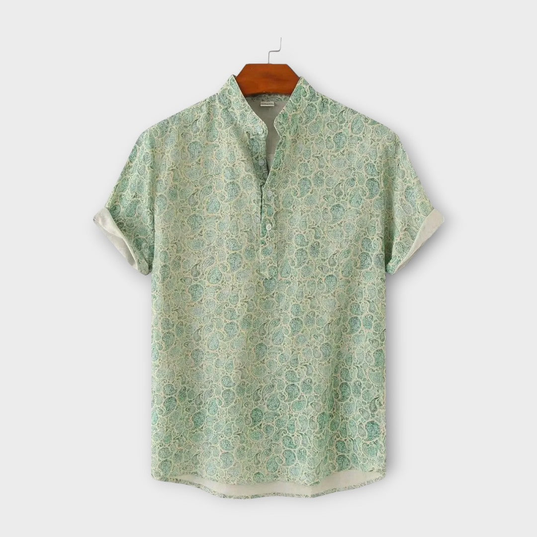 Floral Flourish: The Ultimate Short-Sleeve Shirt for Effortless Style for Men