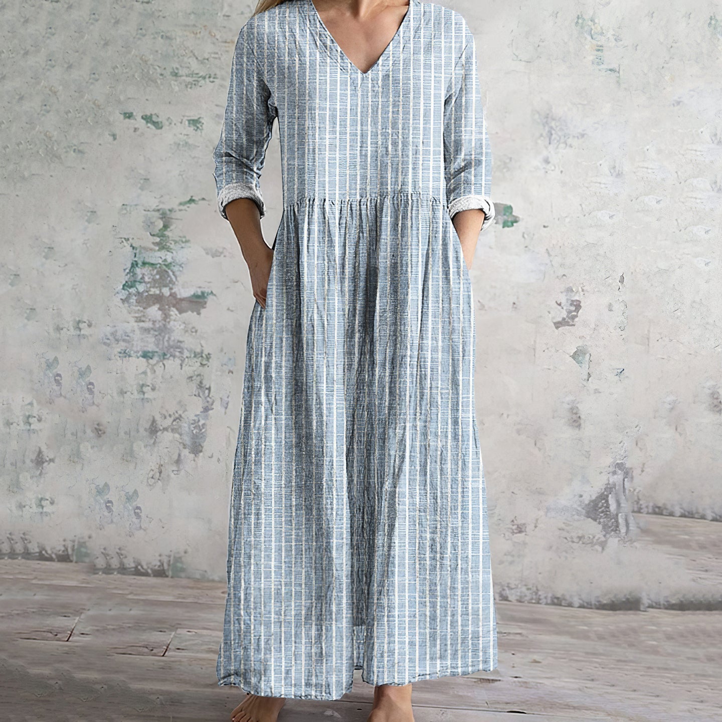 Women’s Maxi Dress – Natural Fibers – Relaxed Fit – V-Neck – Long Sleeve – Striped