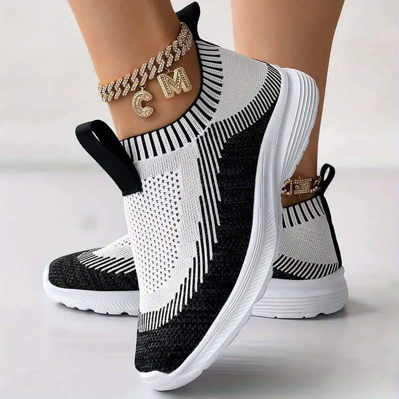 Women’s Slip-On Trainers – Knitted Upper – Breathable Fit – Cushioned Sole