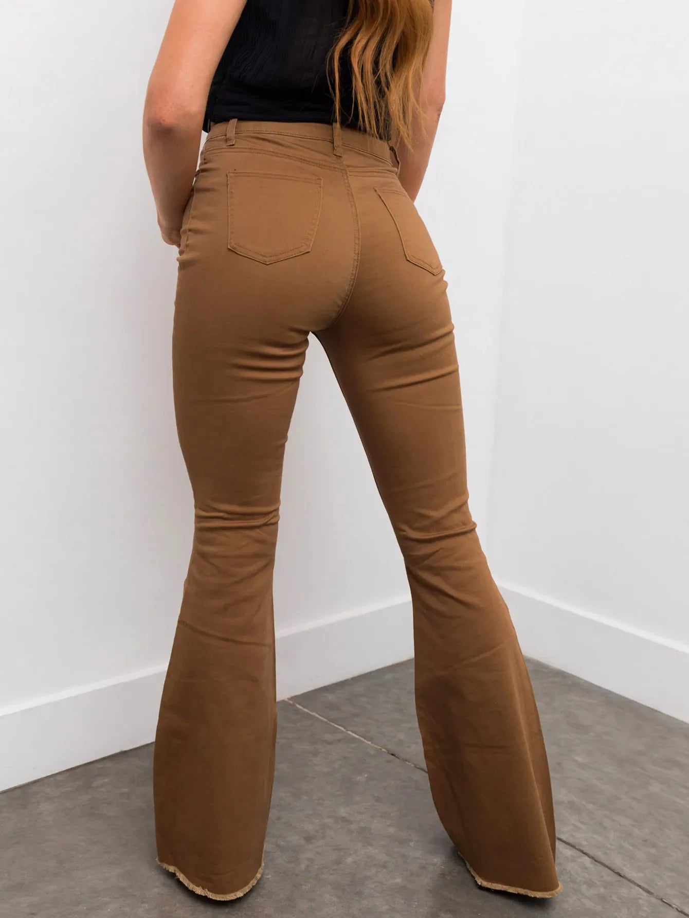 Women’s Flared Jeans – High Waist – Slim Fit – Ripped Knees – Raw Hem – Denim