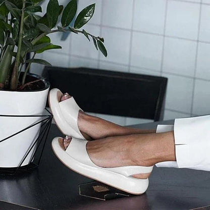 Women’s Sandals – Open Toe – Flat Sole – Slingback Strap – Minimalist Design
