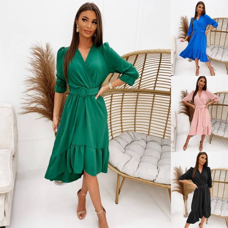 Women's Dress - Relaxed Fit - V-Neck - Three-Quarter Sleeve - Voluminous Hem