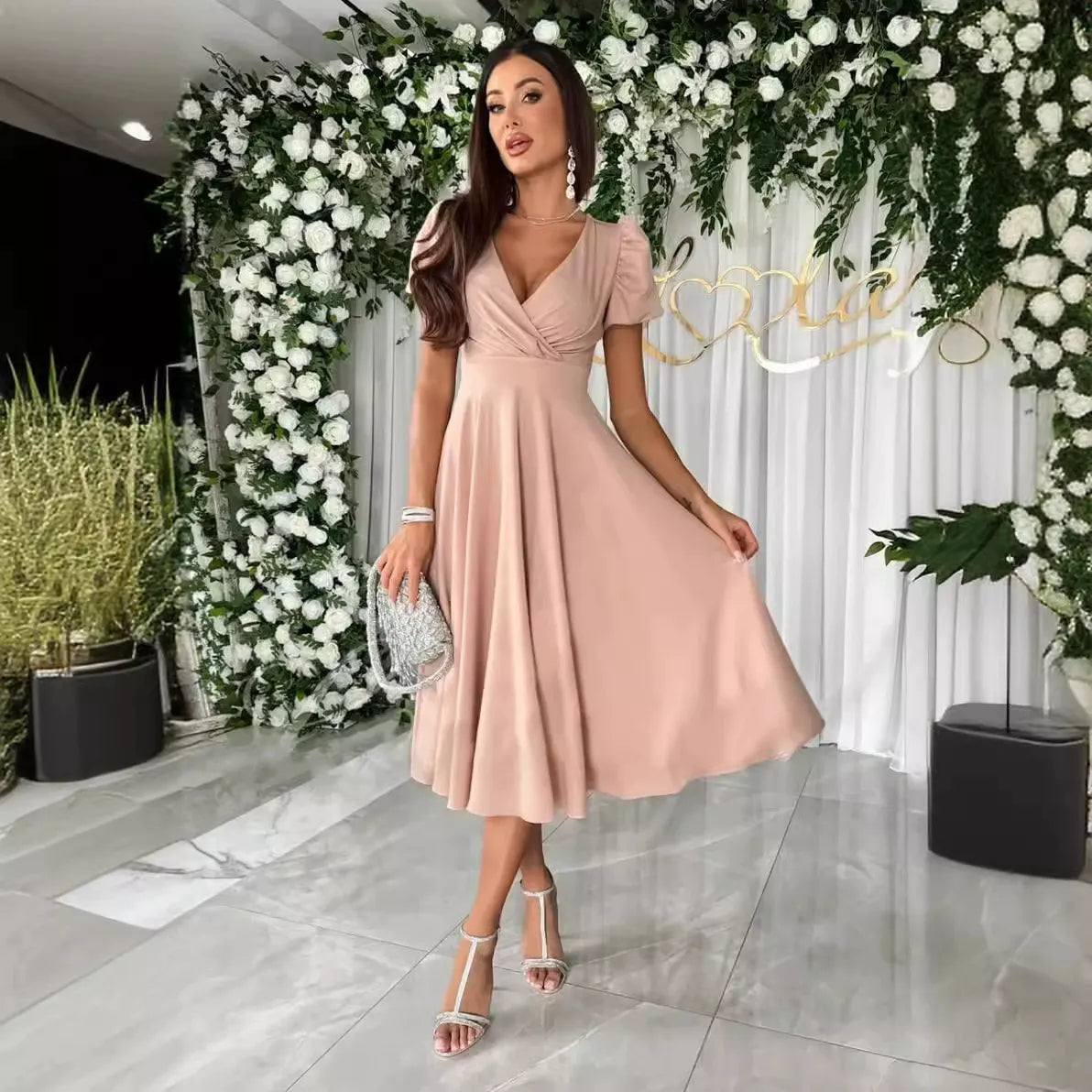 Women’s Mid-Length Dress – Fit and Flare – V-Neck – Short Puff Sleeve – Cotton Blend