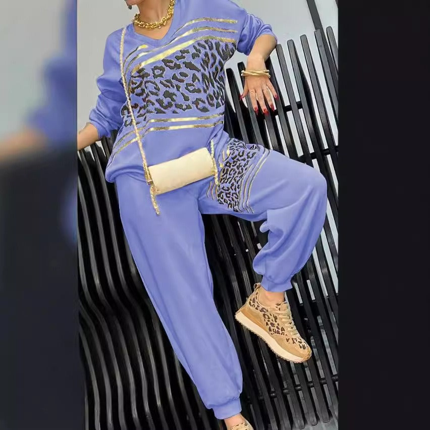 Women’s Sweatshirt and Pants Set – Relaxed Fit – Leopard Print – Metallic Trim – Jersey