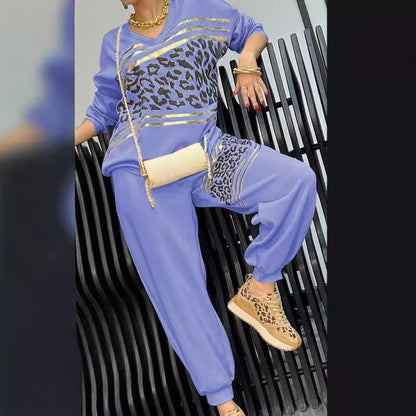 Women’s Sweatshirt and Pants Set – Relaxed Fit – Leopard Print – Metallic Trim – Jersey