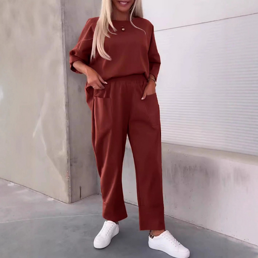 Women’s Two-Piece Suit – Relaxed Fit – Long Sleeve Top – Straight Leg Trousers – Linnen