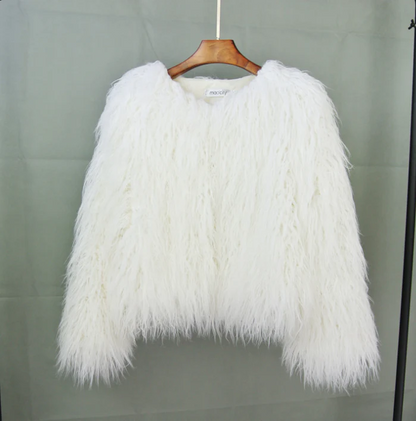Women’s Short Jacket – Oversized Fit – Shaggy Faux Fur Texture – Casual Outerwear