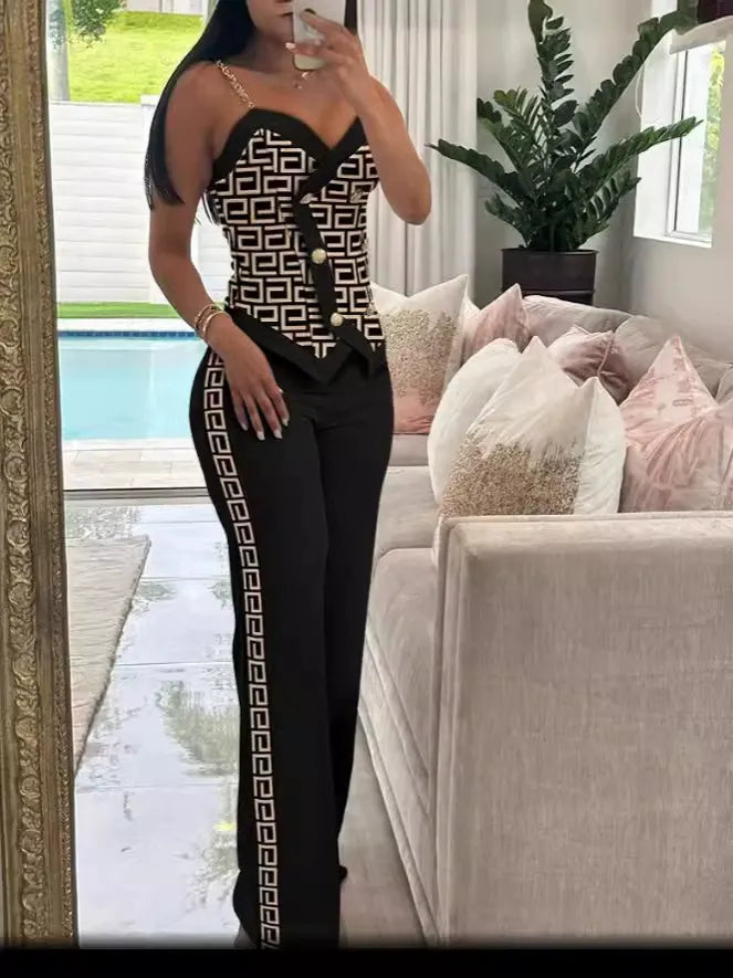 Women’s Suspender Suit – Tailored Fit – Double-Breasted Top – Animal Print Detail