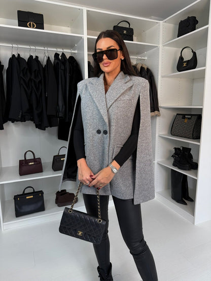 Women’s Cape Coat – Wool – Loose Fit – Button Front – Lapel Collar – Hip Length