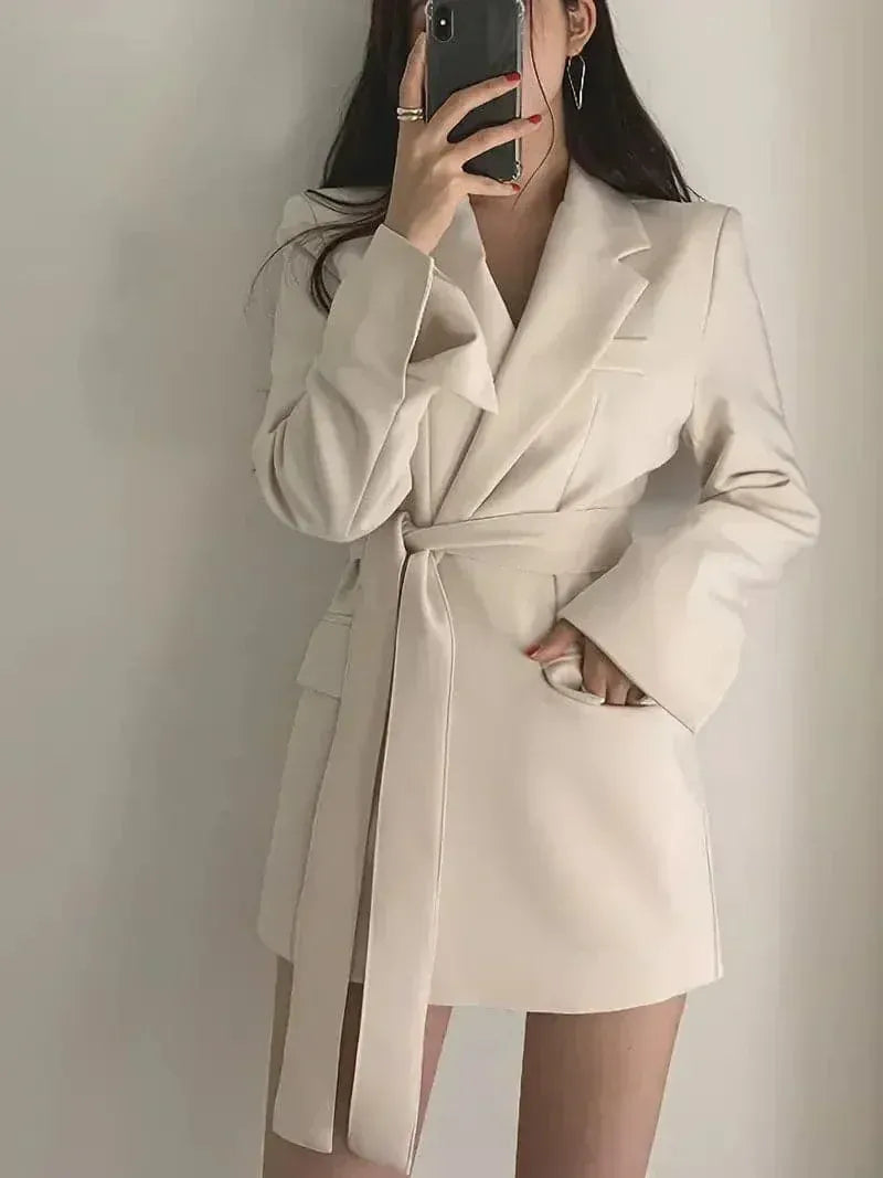 Women’s Blazer Dress – Tailored Fit – Belted Waist – Long Sleeve – Woven Fabric