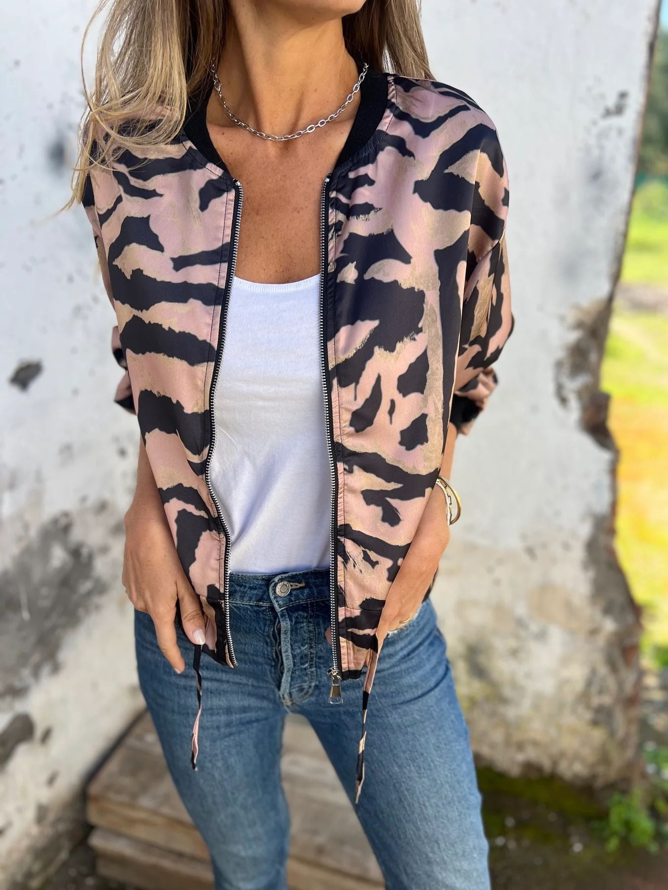 Women’s Jacket – Animal Print – Regular Fit – Zipper Front – Ribbed Cuffs – Hip Length