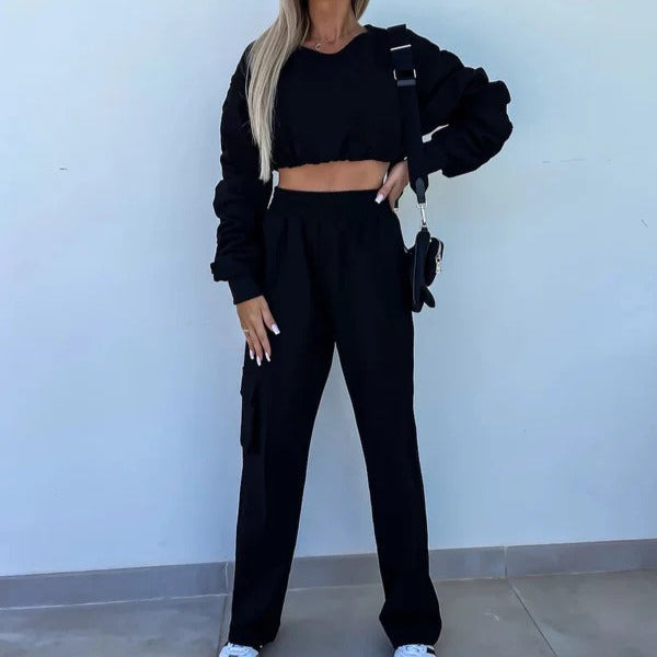 Women’s 2-piece Set – Cropped Sweatshirt – Relaxed Fit – Soft Knit – Casual Loose Pants
