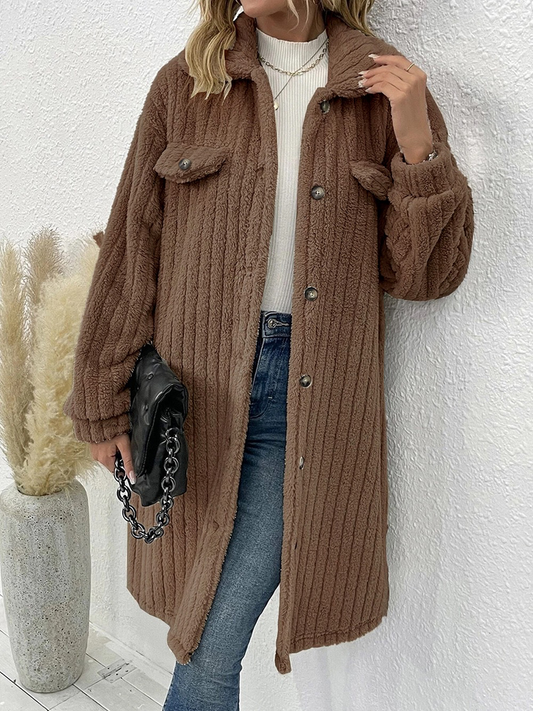 Women’s Plush Coat – Oversized Fit – Ribbed Texture – Lapel Collar – Button Front