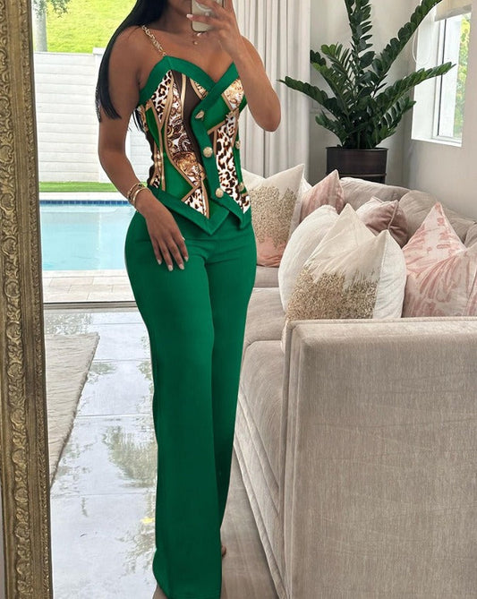Women’s Suspender Suit – Tailored Fit – Double-Breasted Top – Animal Print Detail