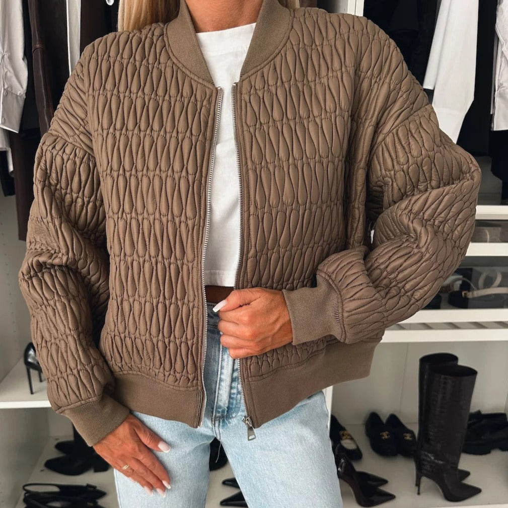 Women’s Quilted Jacket – Cropped Fit – Ribbed Cuffs – Zip Front – Casual Style