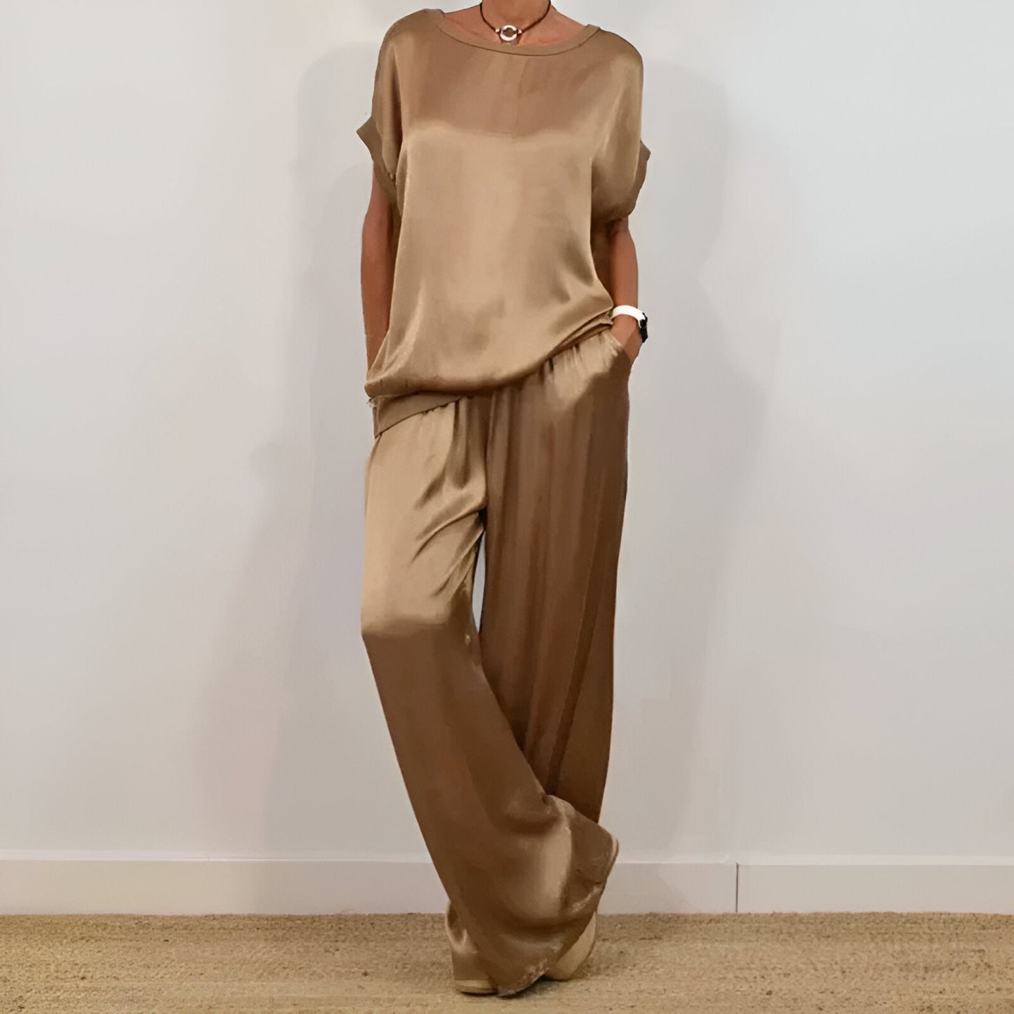 Women’s Two-Piece Set – Relaxed Fit – Wide-Leg Pants – Drawstring Waist – Soft Touch Fabric