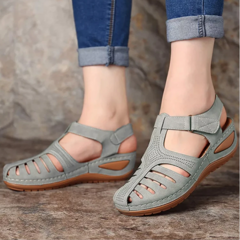 Women’s Sandals – Ergonomic Fit – Cushioned Sole – Adjustable Straps – Breathable Design